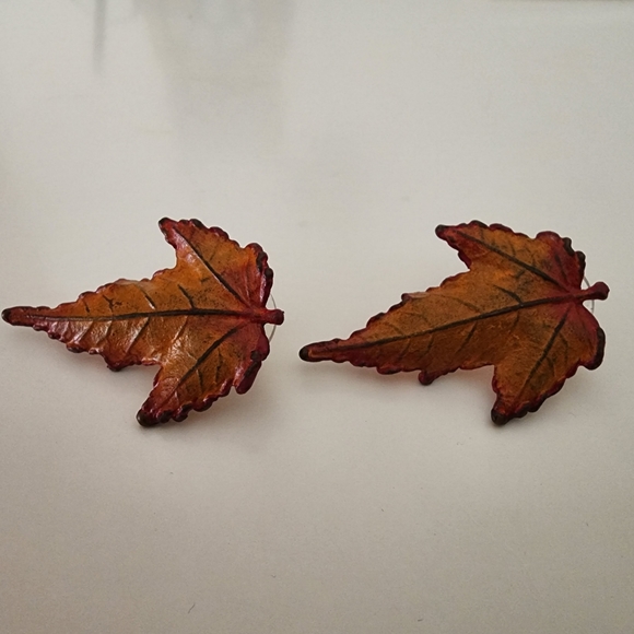 Fall leaf earrings - Picture 1 of 2